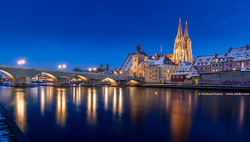 Regensburg on a winter's eve (photo: Pickhard Rainer - stock.adobe.com)